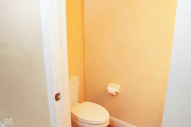1/2 bath | Image 7