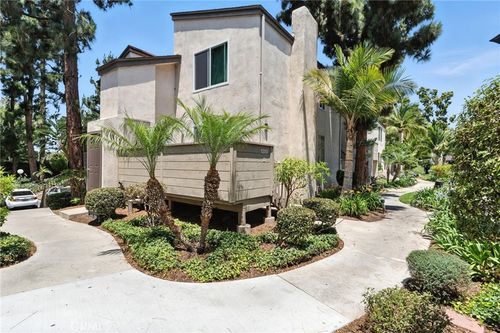 j-1310 Cabrillo Park Dr, Santa Ana, CA, 92701-3151 | Card Image