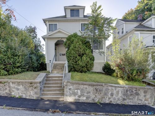 38 Albion St, Waterbury, CT, 06705-1945 | Card Image