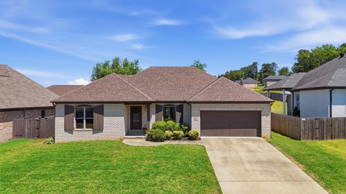 803 Adamson Dr, Searcy, AR, 72143-8043 | Card Image
