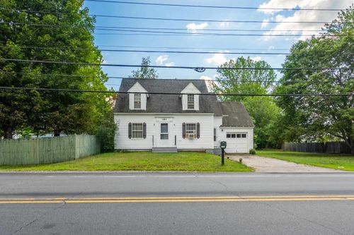 90 W High St, Somersworth, NH, 03878-2324 | Card Image