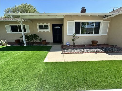 6683 Gross Ave, West Hills, CA, 91307-3210 | Card Image