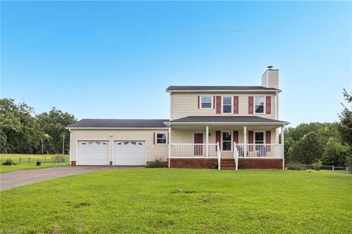7316 Danay Dr, Kernersville, NC, 27284-9614 | Card Image