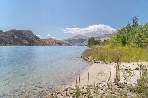 24888 Highway 97, Chelan, WA, 98816-8713 | Card Image