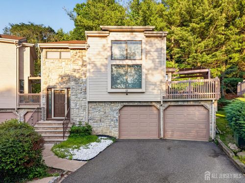 12 Periwinkle Ct, East Brunswick, NJ, 08816-2783 | Card Image