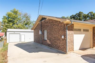 709 E Ham Avenue, House other with 3 bedrooms, 1 bathrooms and null parking in De Leon TX | Image 3