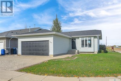 701 Ginther Pl, House other with 4 bedrooms, 2 bathrooms and null parking in Martensville SK | Image 3