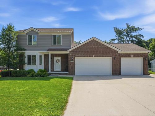 58720 Lind Rd, Washington Township, MI, 48094-2739 | Card Image