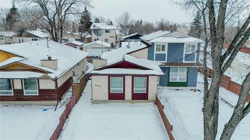 2067 Burrows Avenue, Winnipeg, MB, R2R1H3 | Card Image