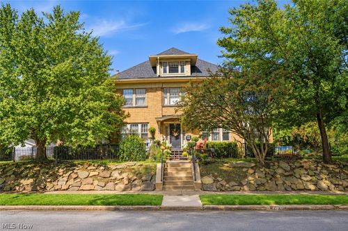 1521 Liberty Street, Parkersburg, WV, 26101 | Card Image