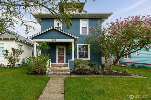 2115 Rockefeller Ave, Everett, WA, 98201-2839 | Card Image