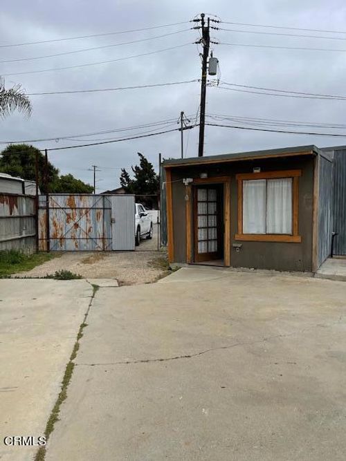 11443 Nardo St, VENTURA, CA, 93004-3201 | Card Image