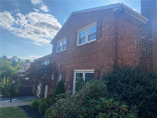912 Lovingston Dr, Pittsburgh, PA, 15216-1710 | Card Image