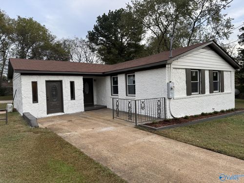 4212 Teejay Cir Nw, Huntsville, AL, 35810-1957 | Card Image