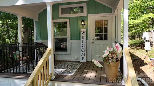 55 Black Bear Dr, Marion, NC, 28752-2925 | Card Image