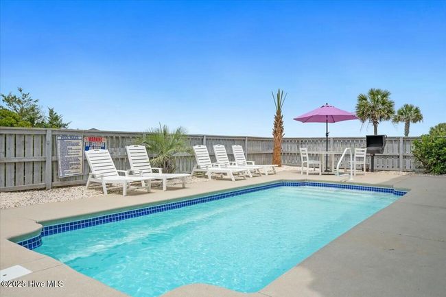 447 E Fourth St, House other with 6 bedrooms, 7 bathrooms and null parking in Ocean Isle Beach NC | Image 12