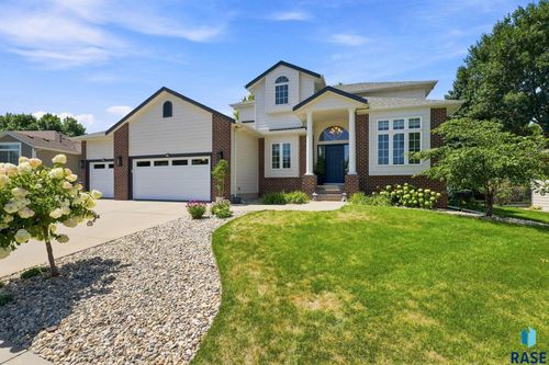 7305 S Russet Dr Drive, Sioux Falls, SD, 57108 | Card Image