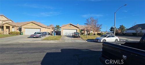 38212 Grant Dr, Palmdale, CA, 93552 | Card Image