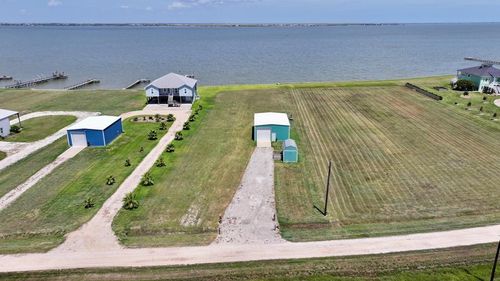 114 N Red Snapper Dr, Port Lavaca, TX, 77979-7308 | Card Image