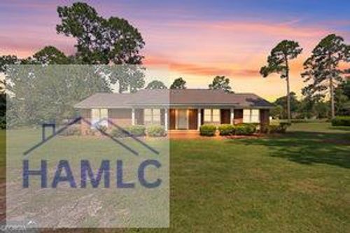 821 Harvey St, Millen, GA, 30442-2004 | Card Image