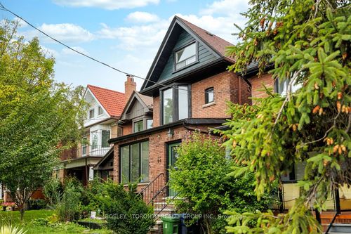 84 Geoffrey St, Toronto, ON, M6R1P3 | Card Image