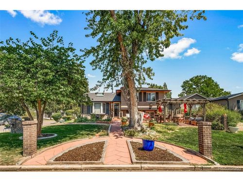 1590 Roslyn St, Denver, CO, 80220-1935 | Card Image