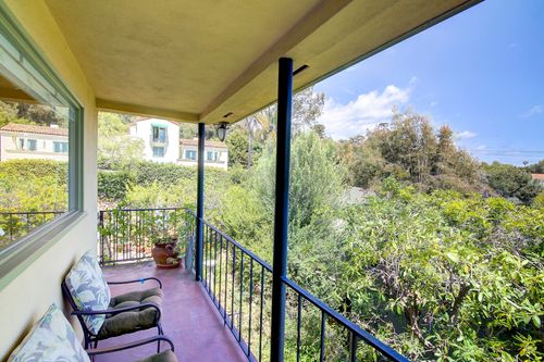 1802 Loma Street, Santa Barbara, CA, 93103 | Card Image