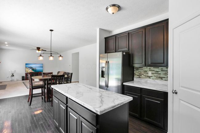 8601 Crooked Maple Dr, House other with 3 bedrooms, 3 bathrooms and null parking in Blacklick OH | Image 11