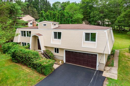 58 Salem Rd, Prospect, CT, 06712-1517 | Card Image