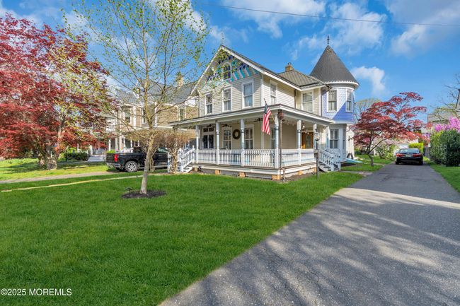 44 Irving Pl, House other with 4 bedrooms, 3 bathrooms and null parking in Red Bank NJ | Image 5
