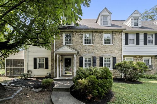 1401 Surrey Ln, WYNNEWOOD, PA, 19096-3819 | Card Image