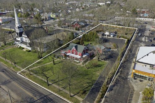 247 Main St, Center Moriches, NY, 11934-2405 | Card Image