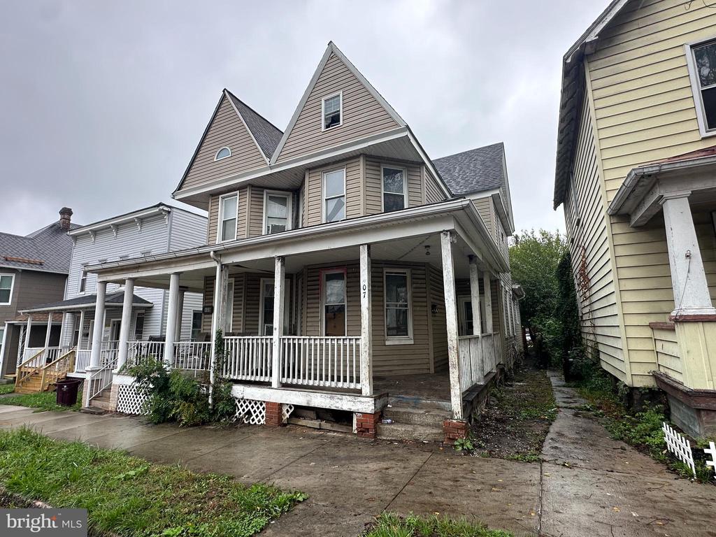 Grand Ave, Cumberland, MD 21502