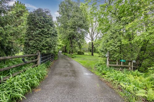 55 Old Church Rd, King City, ON, L7B1K4 | Card Image
