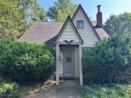 7742 Dahlia Dr, Mentor-On-The-Lake, OH, 44060-3337 | Card Image