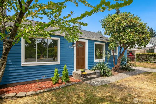 15513 8th Avenue Ne, Shoreline, WA, 98155 | Card Image
