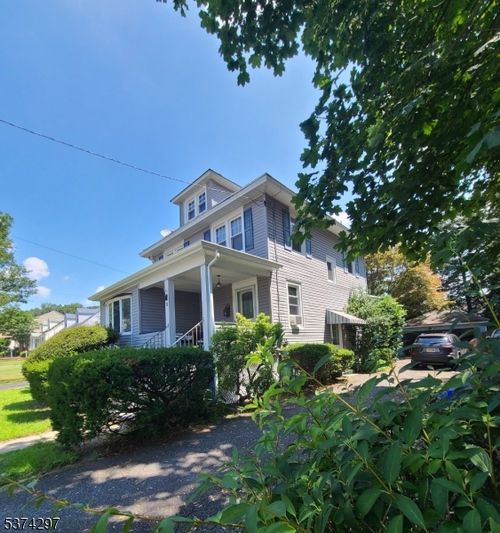 12 Sixth St, Edison, NJ, 08837-2638 | Card Image