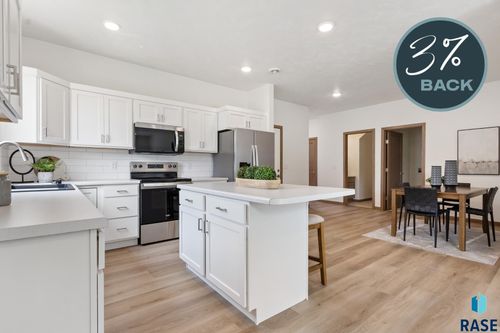 2706 S Broek Dr Drive, Sioux Falls, SD, 57106 | Card Image