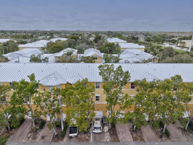 1910 Shoma Dr, Condo with 3 bedrooms, 4 bathrooms and null parking in Royal Palm Beach FL | Image 53