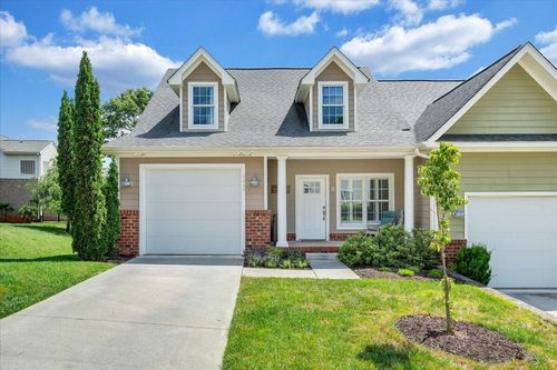 5445 Crossbow Ct, Roanoke, VA, 24018-9231 | Card Image