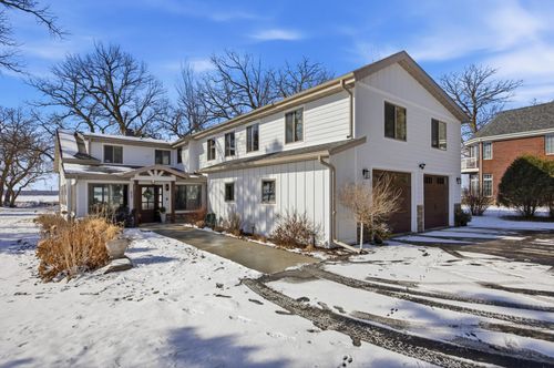 611 N Shore Dr, Detroit Lakes, MN, 56501-4509 | Card Image