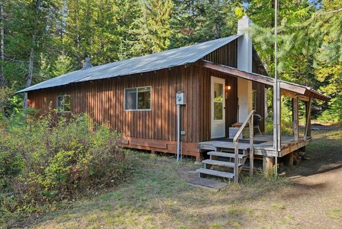 281 Four Dog Ln, Cusick, WA, 99119 | Card Image