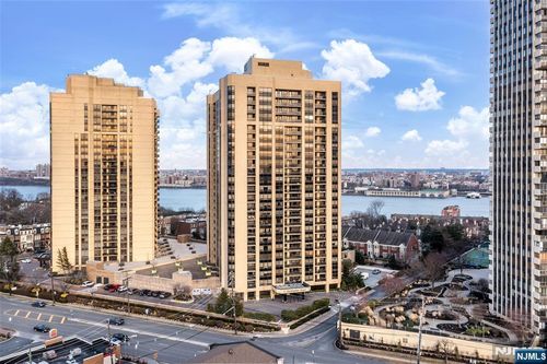 800 Palisade Ave, Fort Lee, NJ, 07024-4193 | Card Image