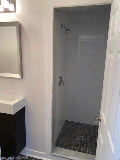 Residential Lease in Hamilton 5