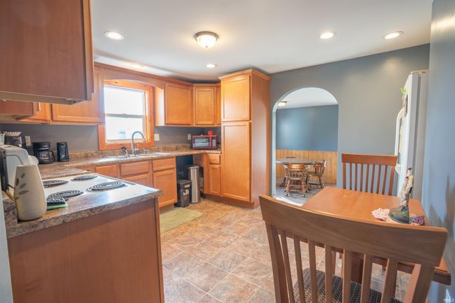 9315 E 150 N, House other with 3 bedrooms, 2 bathrooms and null parking in Grovertown IN | Image 15