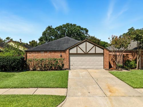 2122 Barronett Bnd, Sugar Land, TX, 77478-2531 | Card Image