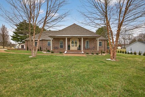 141 Southwood Rd, Livingston, TN, 38570-6163 | Card Image