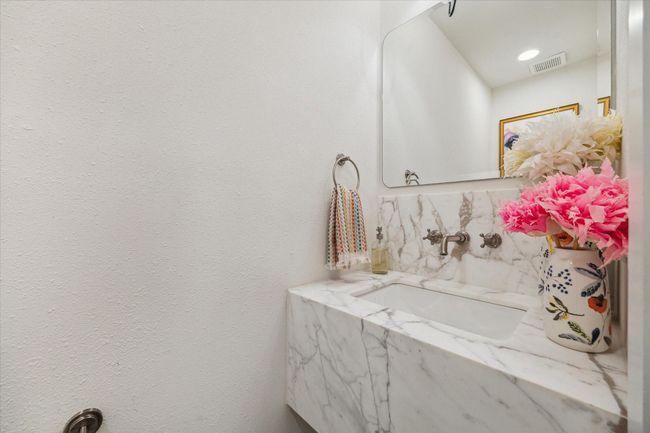 2022 Chaparral Dr, House other with 4 bedrooms, 4 bathrooms and 2 parking in Houston TX | Image 20