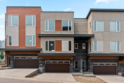 93 Shawnee Common Sw, Calgary, AB, T2Y0P9 | Card Image