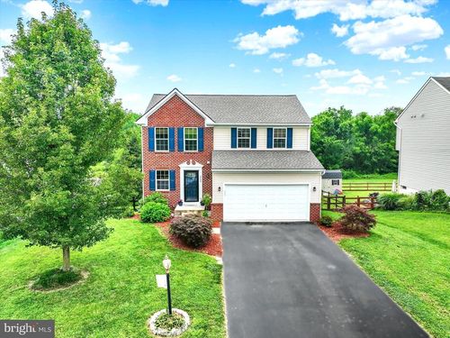 2524 Codorus Ln, SPRING GROVE, PA, 17362-9101 | Card Image